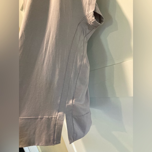 Athleta T-shirt - Picture 7 of 7
